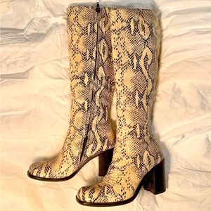 Vero Cuoio Tall Snakeskin Boots, Size 37